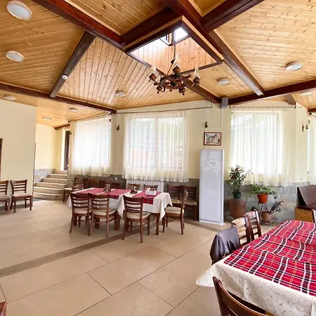 فندق Boryka Family Asikoria